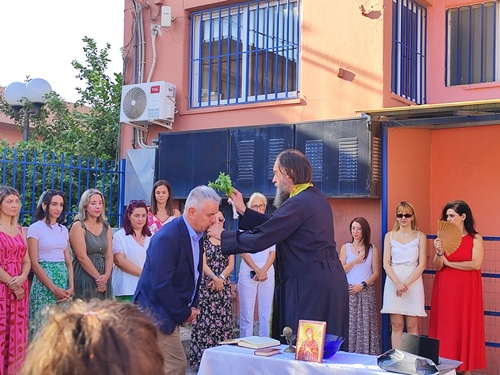 Με ευχές για δημιουργική χρονιά ξεκίνησαν τα σχολεία σε Νίκαια και Ρέντη