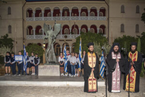 Με ιδιαίτερη συγκίνηση πραγματοποιήθηκε την Τετάρτη 24 Σεπτεμβρίου, η κεντρική εκδήλωση Τιμής & Μνήμης «40 μέρες μετά…» για τους εκτελεσμένους του Μπλόκου της Κοκκινιάς.