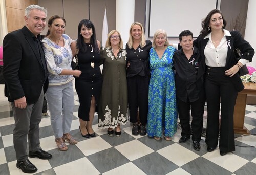 Με αφορμή την Παγκόσμια Ημέρα κατά του Καρκίνου του Μαστού, ο Δήμος Νίκαιας – Αγ.Ιωάννη Ρέντη, διοργάνωσε στο Δημαρχείο Νίκαιας, την Παρασκευή 3 Οκτωβρίου, μια ξεχωριστή ημερίδα αφιερωμένη στην ενημέρωση, ευαισθητοποίηση και πρόληψη για τον καρκίνο του μαστού.