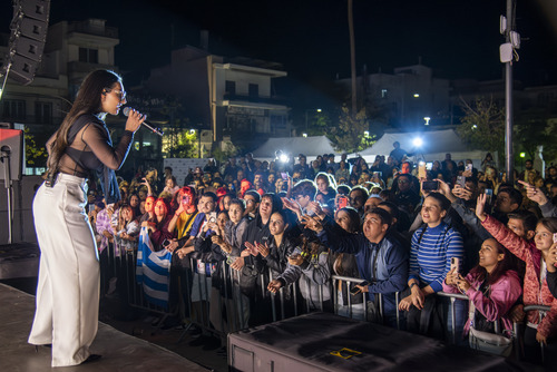 Με μεγάλη επιτυχία και τη συμμετοχή πλήθους πολιτών πραγματοποιήθηκε το 1ο Φεστιβάλ Βιοτεχνίας και Εμπορίου, που διοργάνωσε ο Δήμος Νίκαιας – Αγ. Ι. Ρέντη, υπό την αιγίδα της Περιφέρειας Αττικής , σε συνεργασία με το Βιοτεχνικό Επιμελητήριο Πειραιά και με τη στήριξη  του Πανεπιστημίου Πειραιώς, του Εμπορικού Συλλόγου Νίκαιας-Αγ.Ι.Ρέντη και της Ελληνικής Διασωστικής Ομάδας Κρίσεων (Ε.Δ.Ο.Κ).